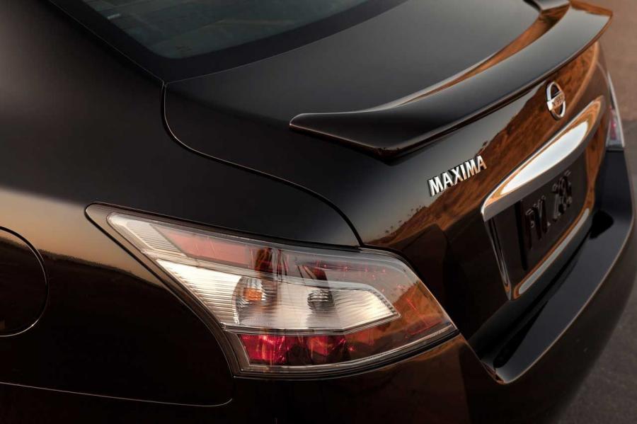  Nissan Maxima 2012 года  (фото 10 из 26)
